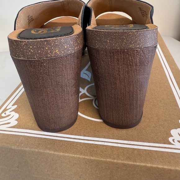 Sbicca Women's Montrose Clog Mule Heeled Sandal Black Size 10 - Picture 3 of 8